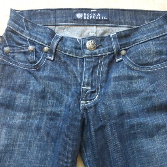 ROCK & REPUBLIC "Frequency Meridian" Kasandra bootcut jeans - iridescent "R's" - Picture 5 of 9